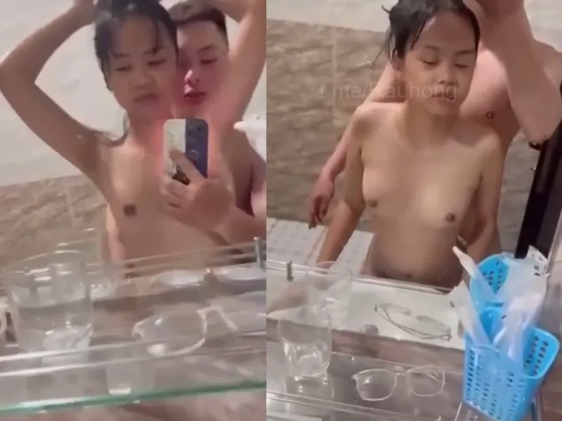 Mảnh khảnh em cùng any nắc trước gương quay kỉ niệm